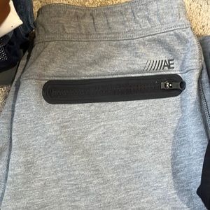 American eagle shorts size large, elastic waistband